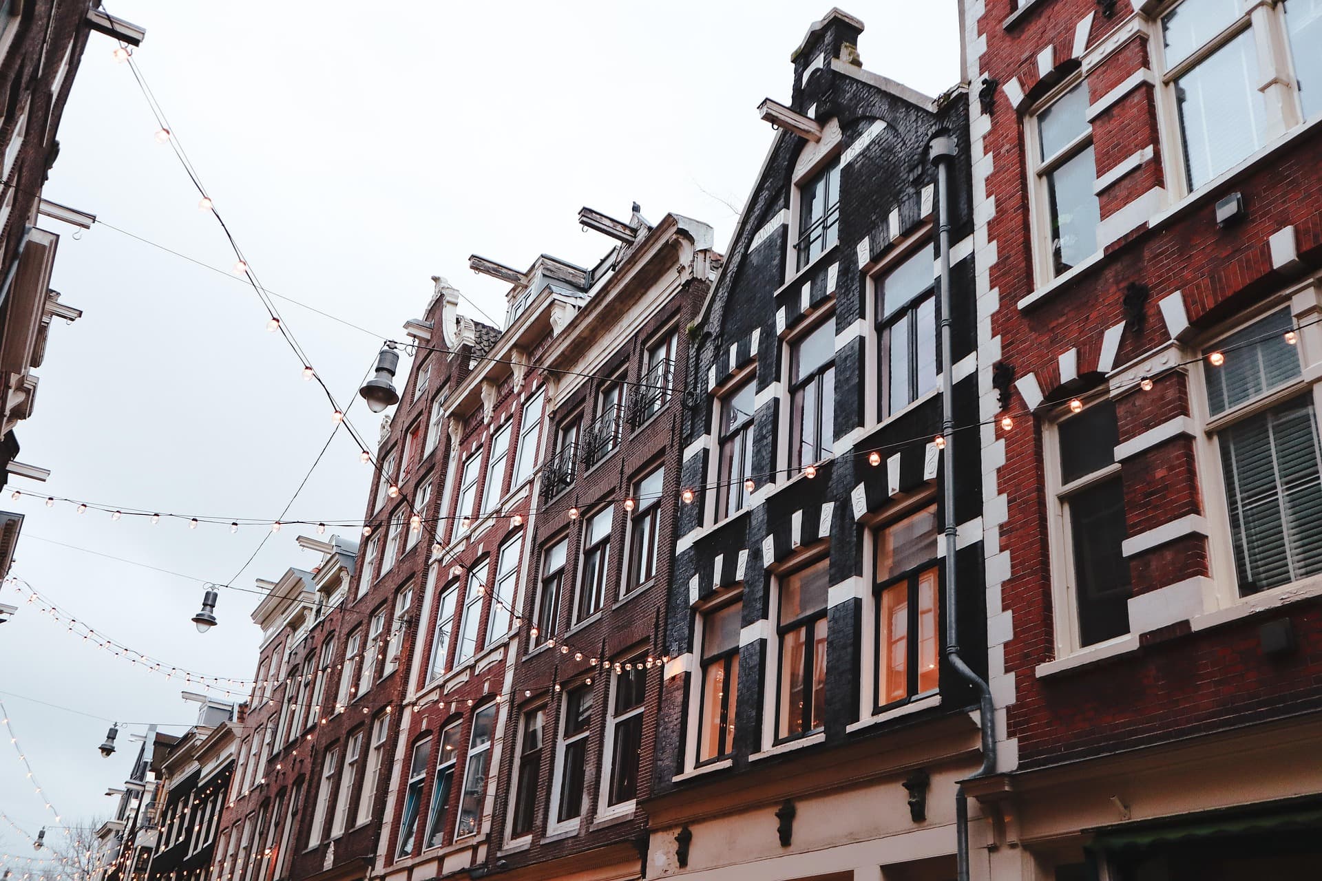 Amsterdam Accommodation Under €30/Night: Where Locals Actually Recommend